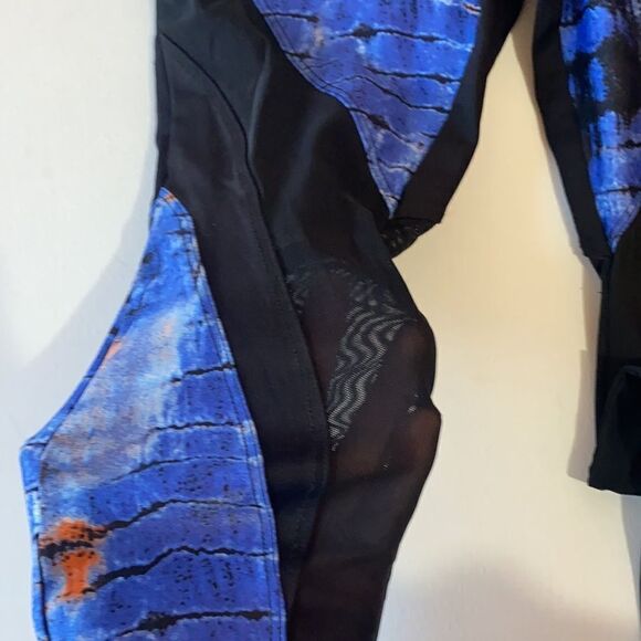 Koral Snake Skin Mesh Cutout Leggings - Picture 3 of 5